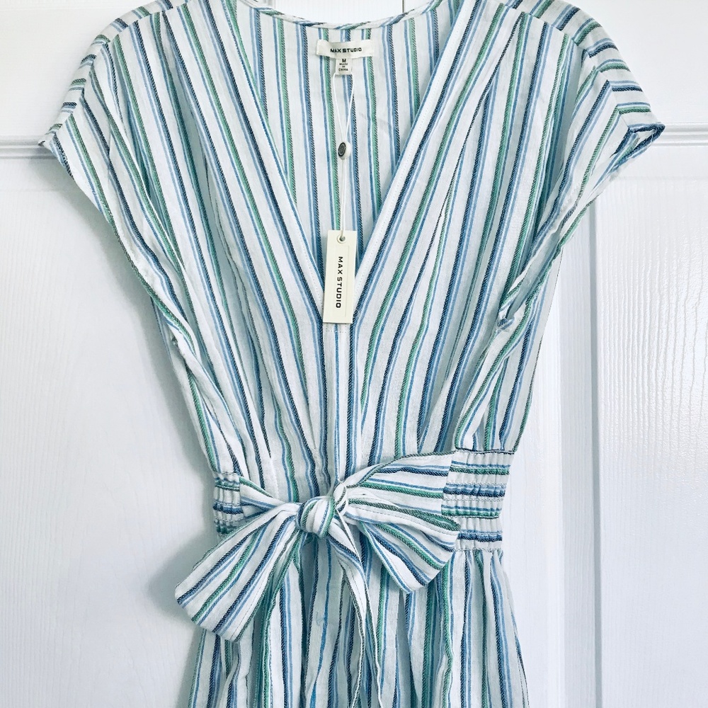 NEW! Max Studio / Stripped white blue green top